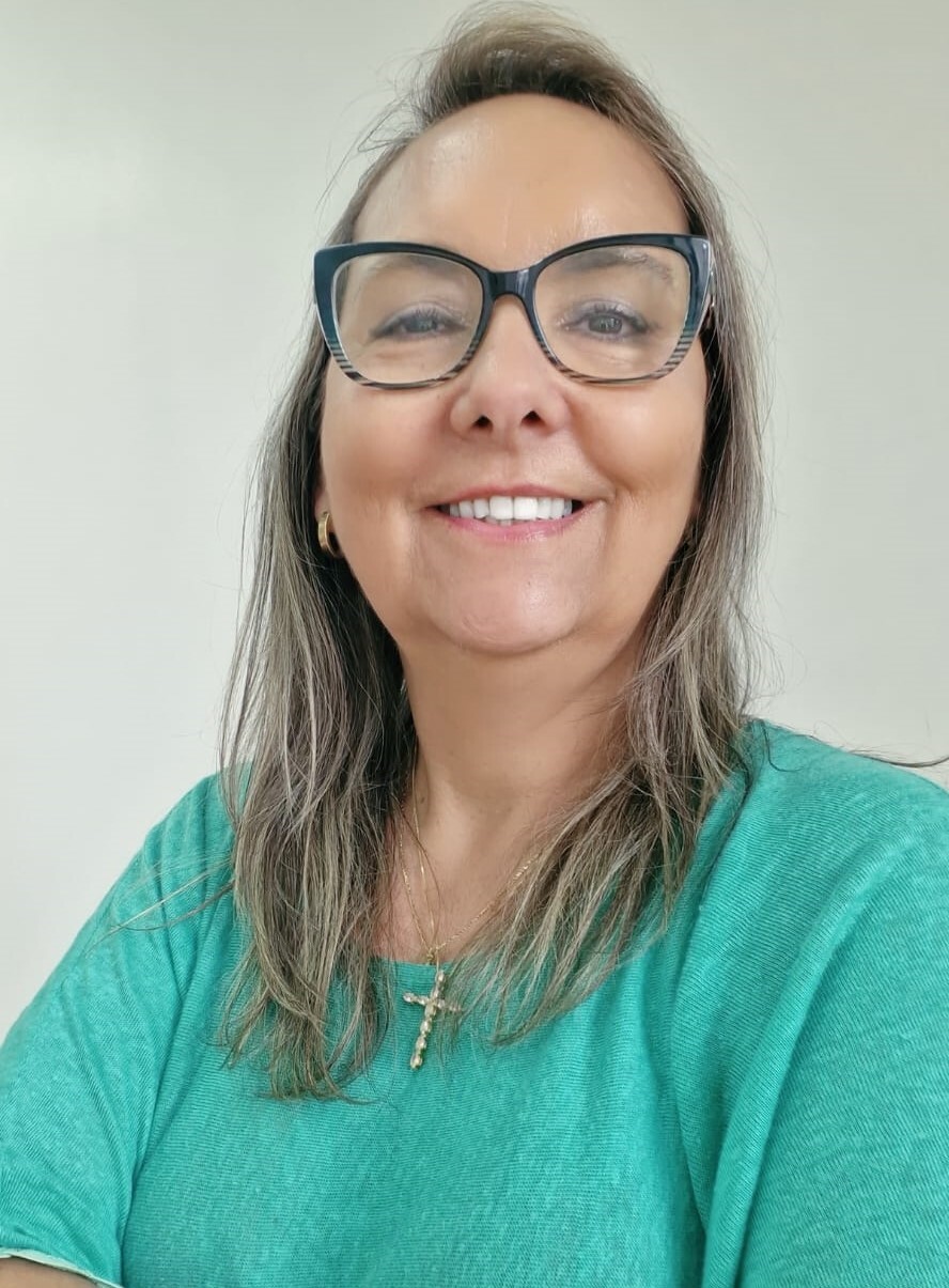 Ana Hauschild Ana Hauschild
